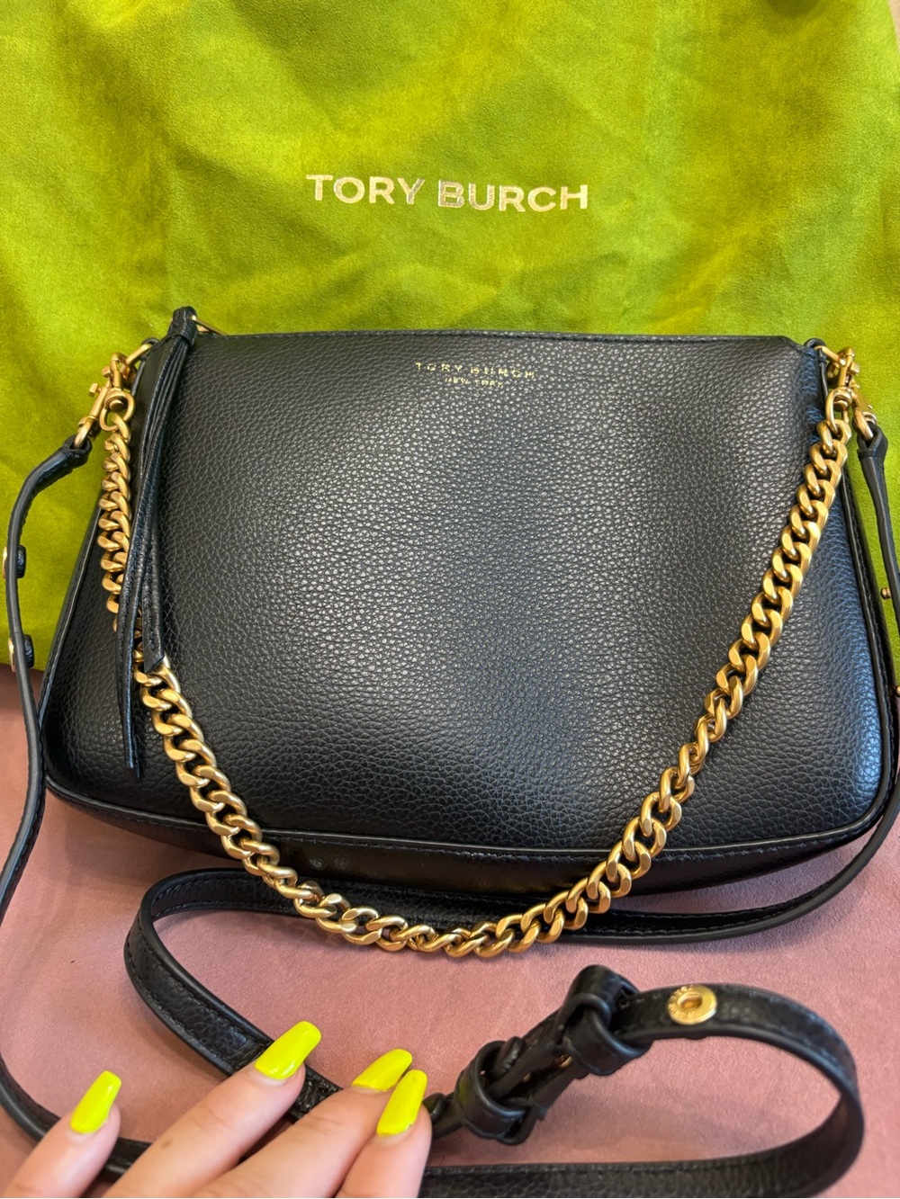 Tory Burch Perry Shoulder Bag - Black with Gold Chain - Picture 6 of 9